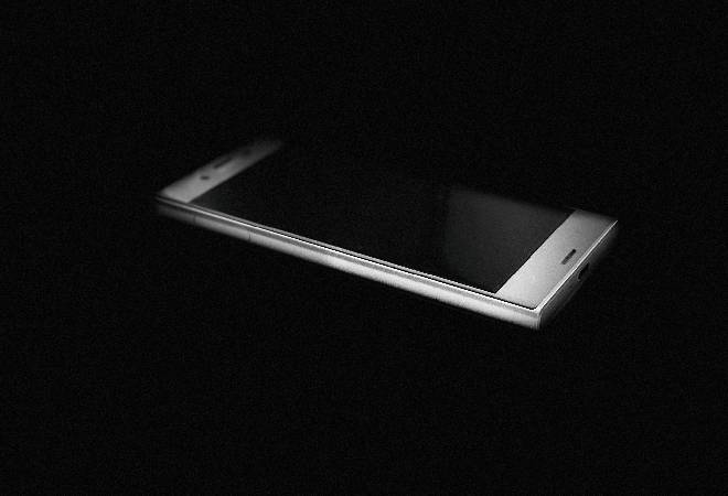 娘の写真がSNSに…親戚からの連絡で知った衝撃の事実｜探偵利用事例